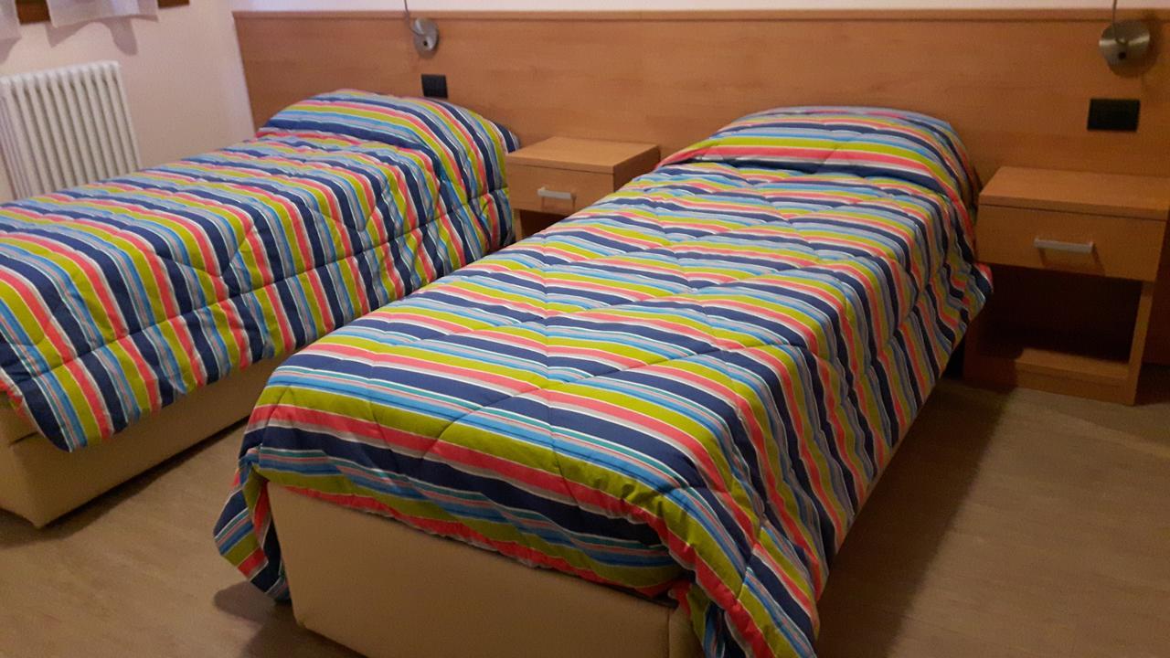 Casa Alpina Sacro Cuore Canale dʼAgordo Buitenkant foto